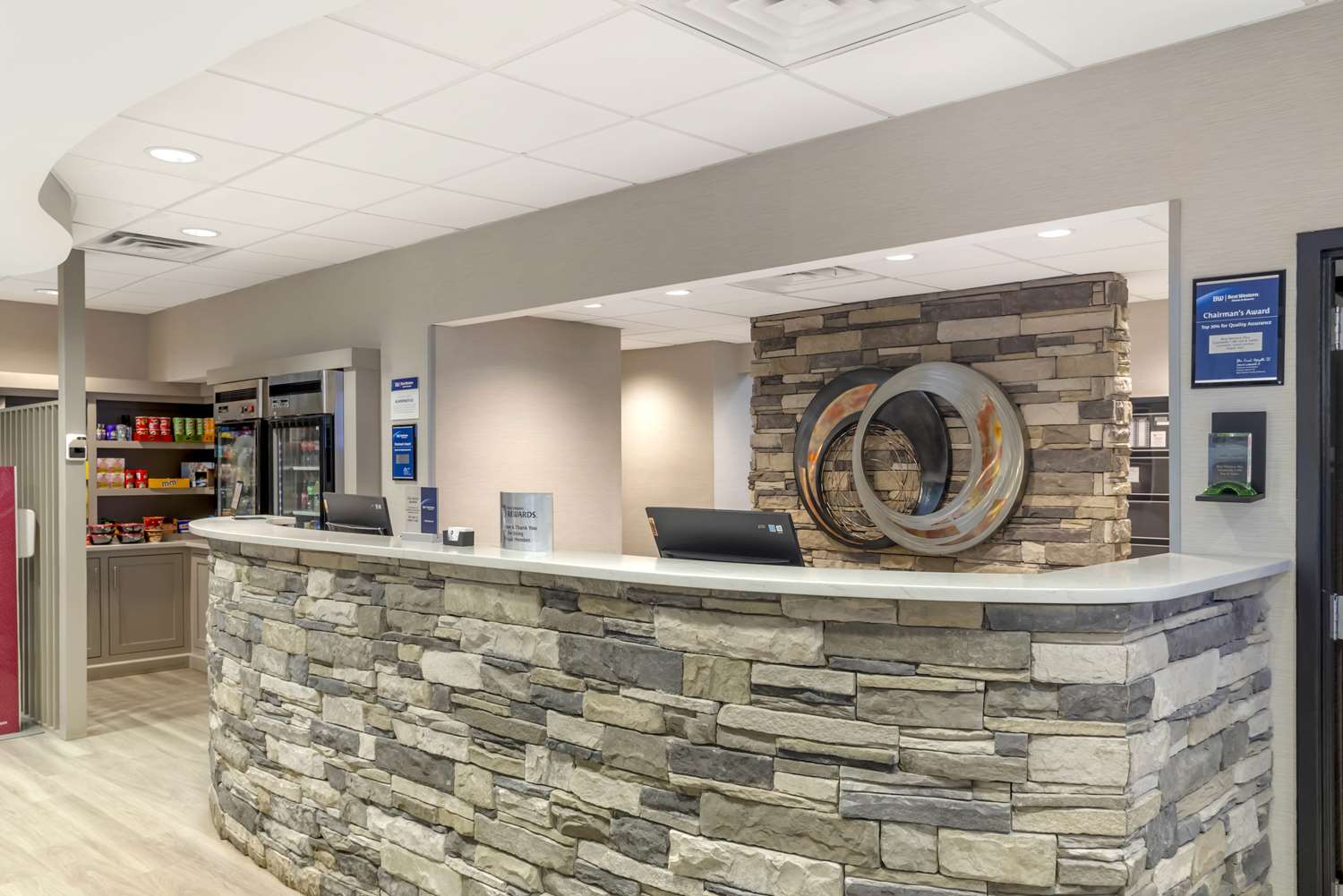 Best Western Plus Greenville I-385 Inn & Suites 9/53