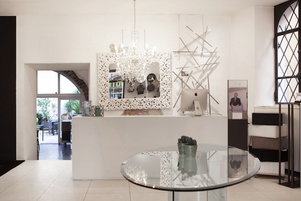 Caffe dell Arte Boutique Rooms 9/50