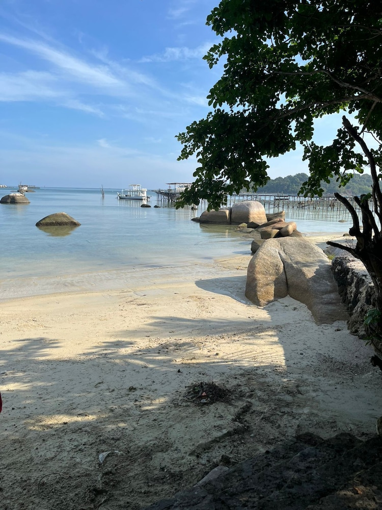 Swiss Belresort Belitung 68/73