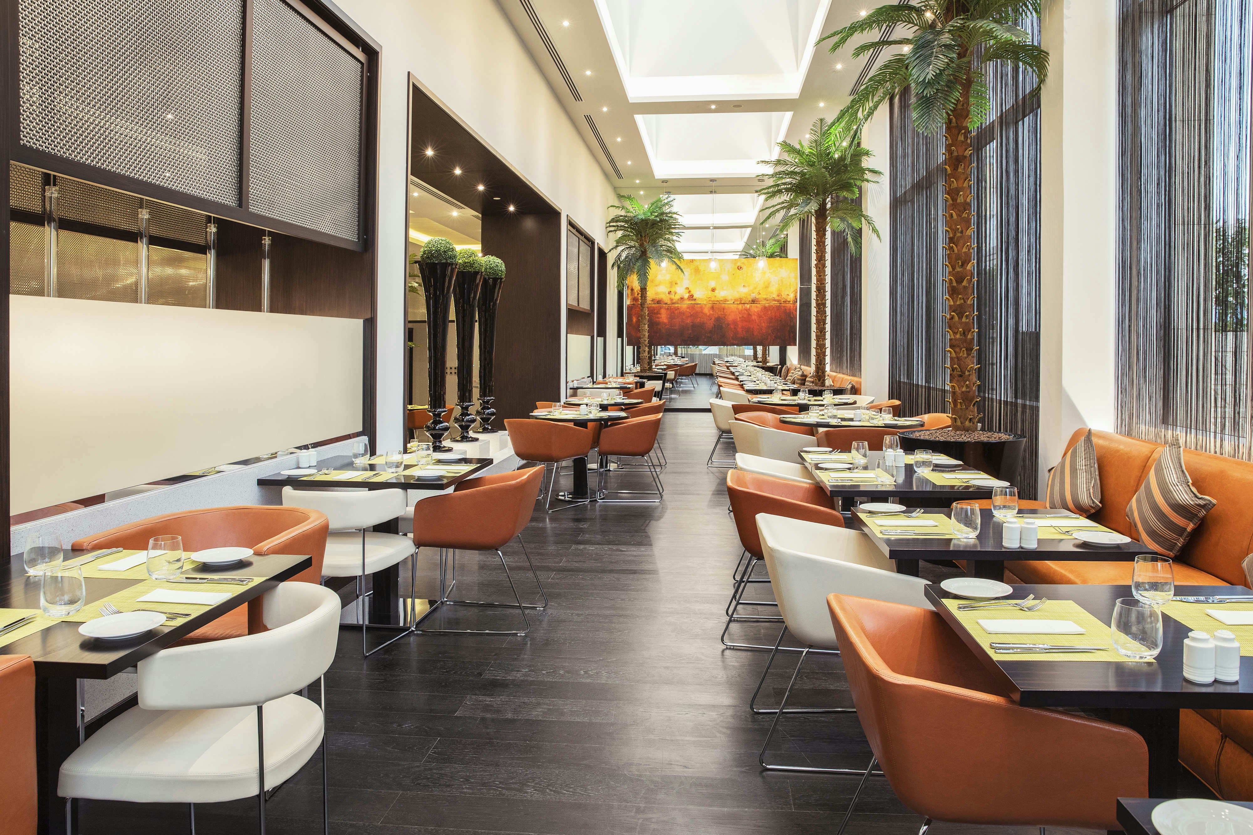 سنترو عليا من روتانا(Centro Olaya By Rotana) 36/50