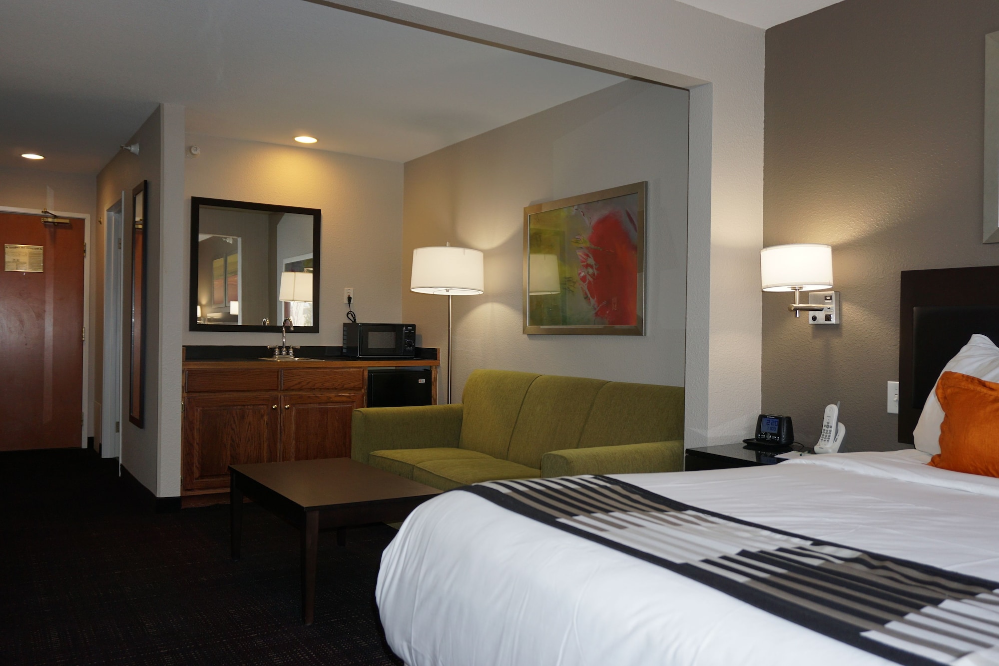 Deluxe, King Bed