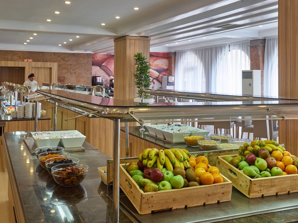BQ Can Picafort Hotel photo3