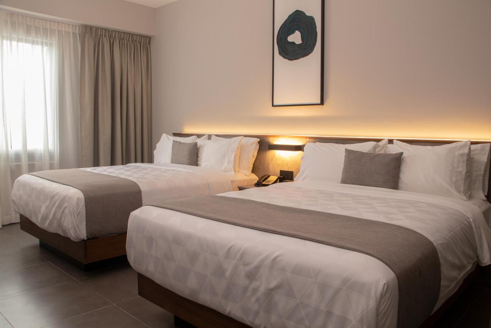 Deluxe, Double Bed, City View