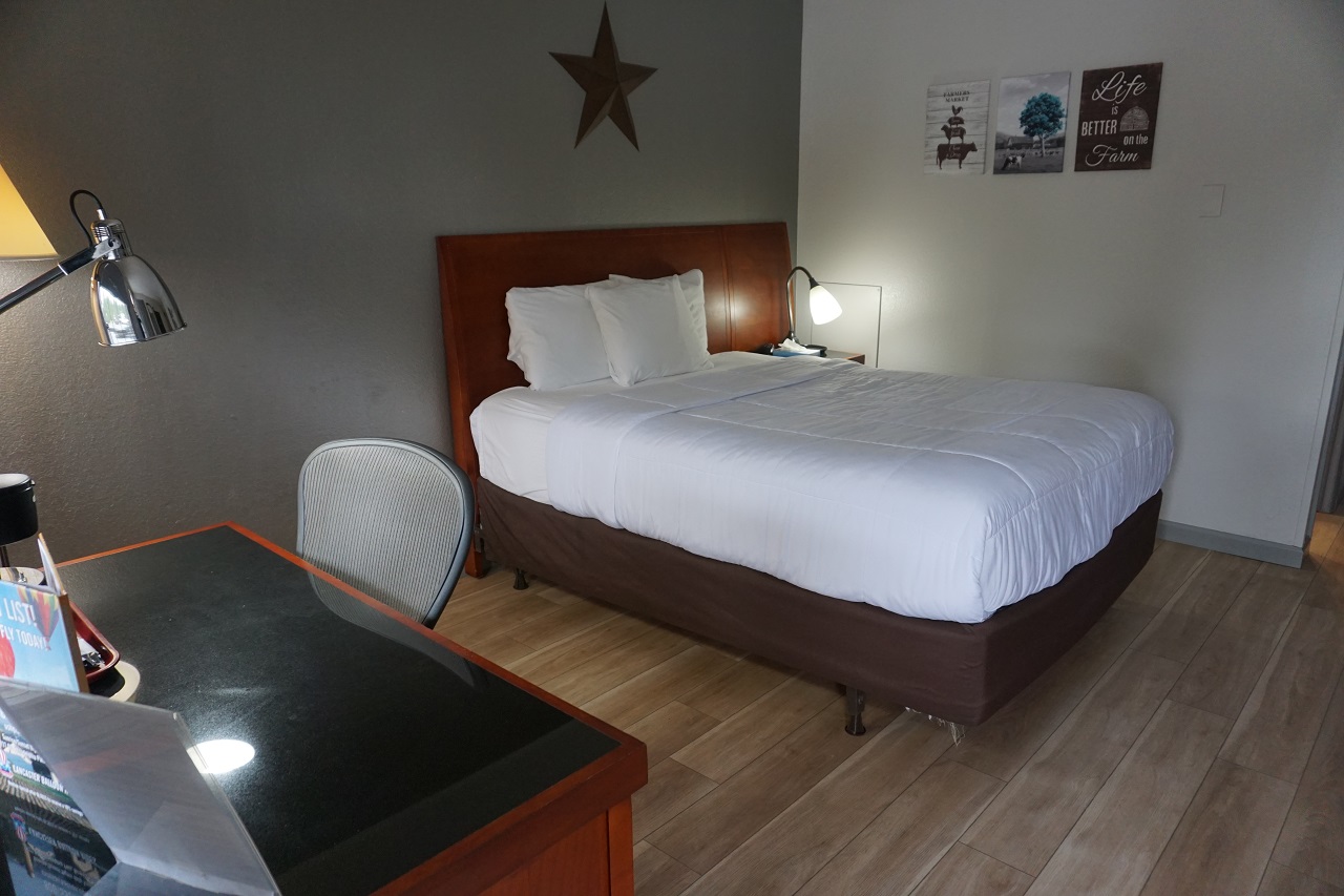 غرفة قياسية بسرير مزدوج، Harvest Drive Family Inn 3/4