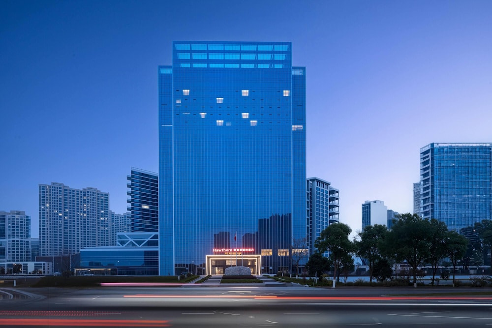 Hawthorn by Wyndham Yueyang Railway East Station 1/18