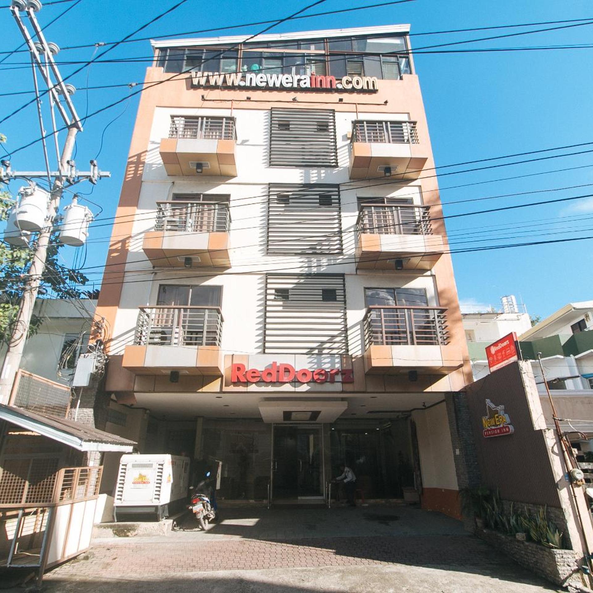 Reddoorz near Landers Superstore Cebu City 3/50