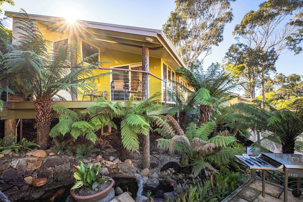 TATHRA BEACH HOUSE APARTMENTS 1/48
