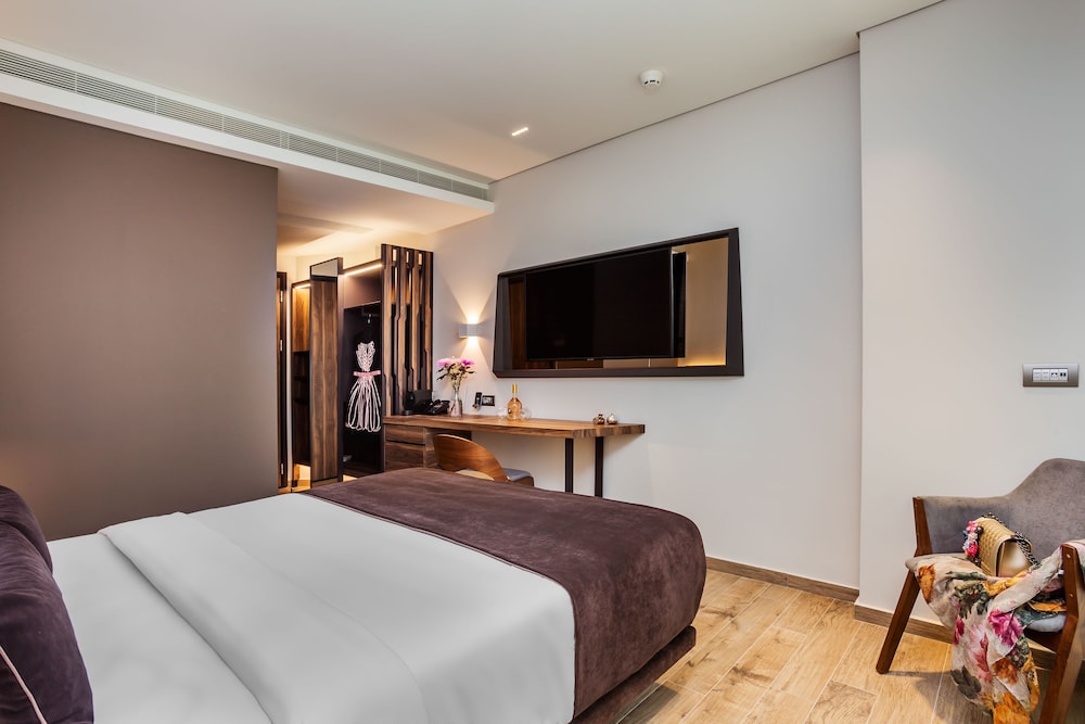 Ad Imperial Plus Hotel Thessal 9/30