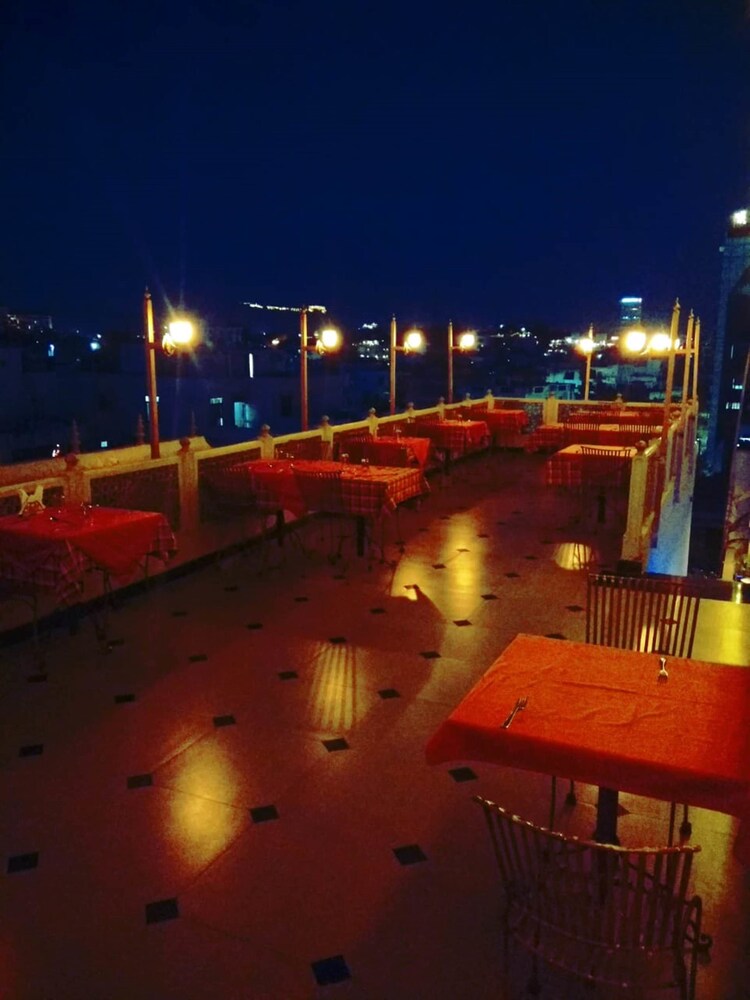 Nahargarh Haveli Hotel 6/52