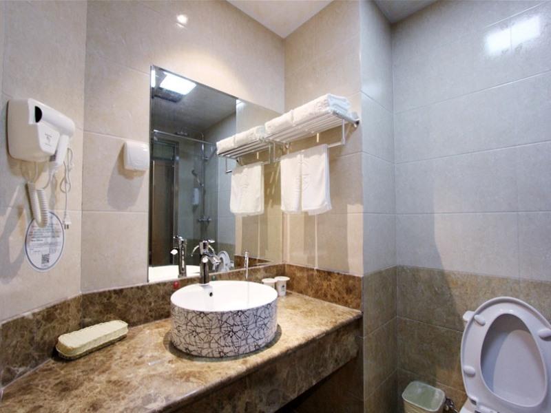 Greentree Inn Zaozhuang Tengzhou Xueyuan East Road Guiheyuan Hotel 49/49