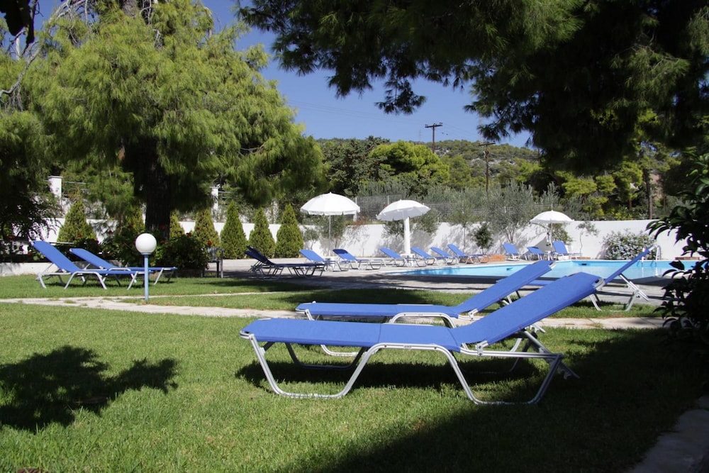 Siagas Beach Hotel 38/47