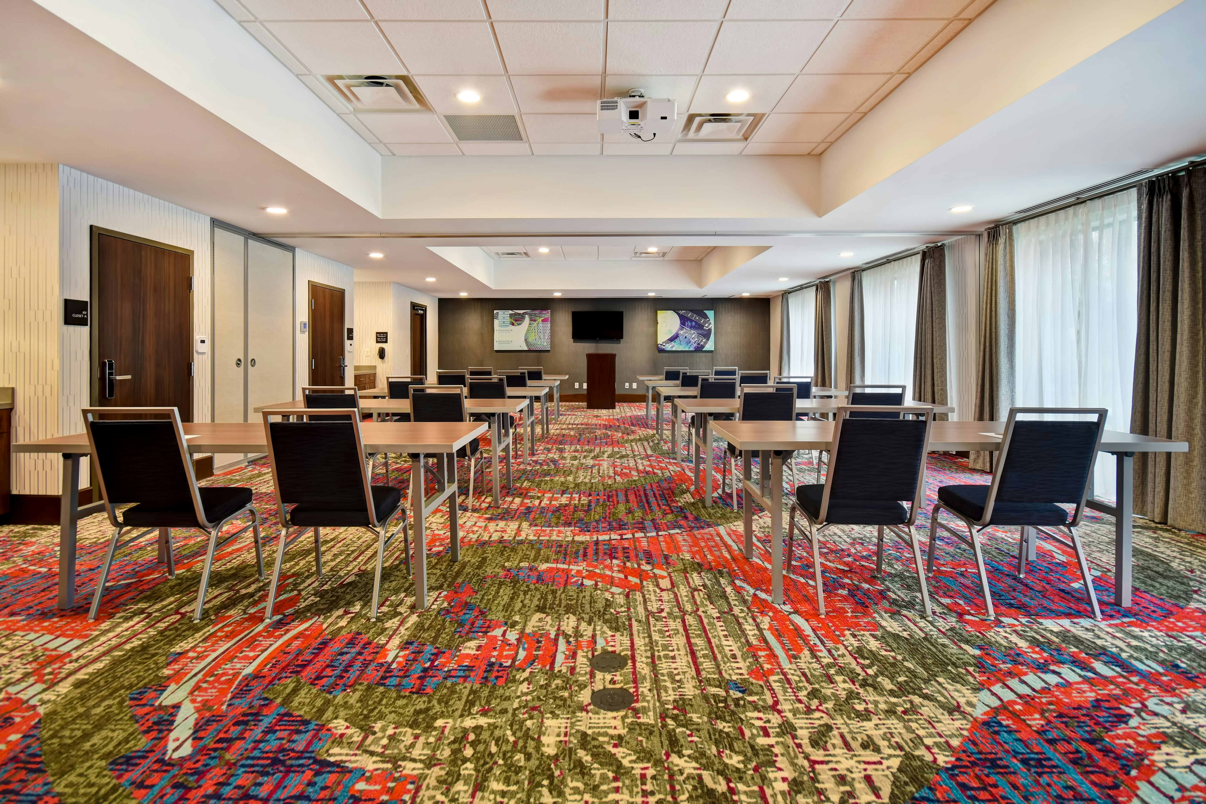Hampton Inn Pleasant View Tn 23/30