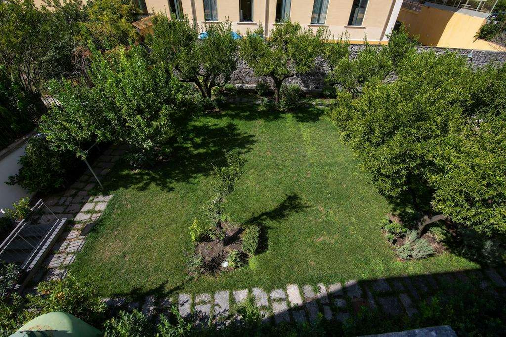 Palazzo Caracciolo Del Sole 28/45