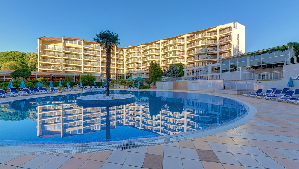 Madara Park Hotel 47/50