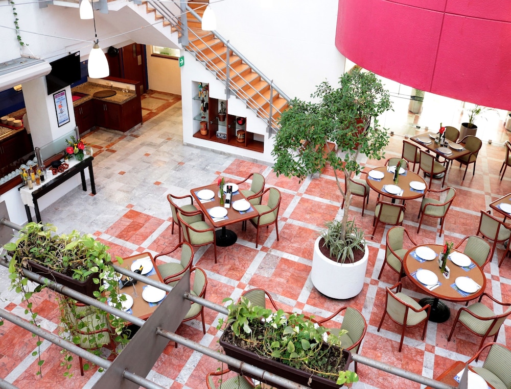 Sunset Palace Beach Hotel 39/51