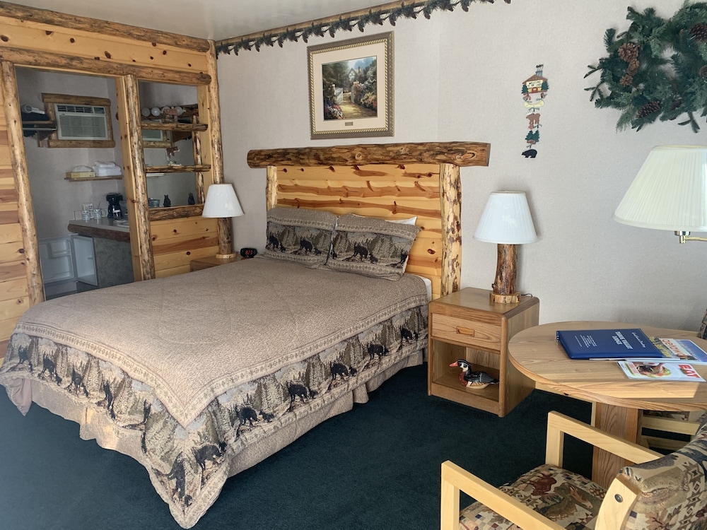Tahoe Valley Lodge 7/25