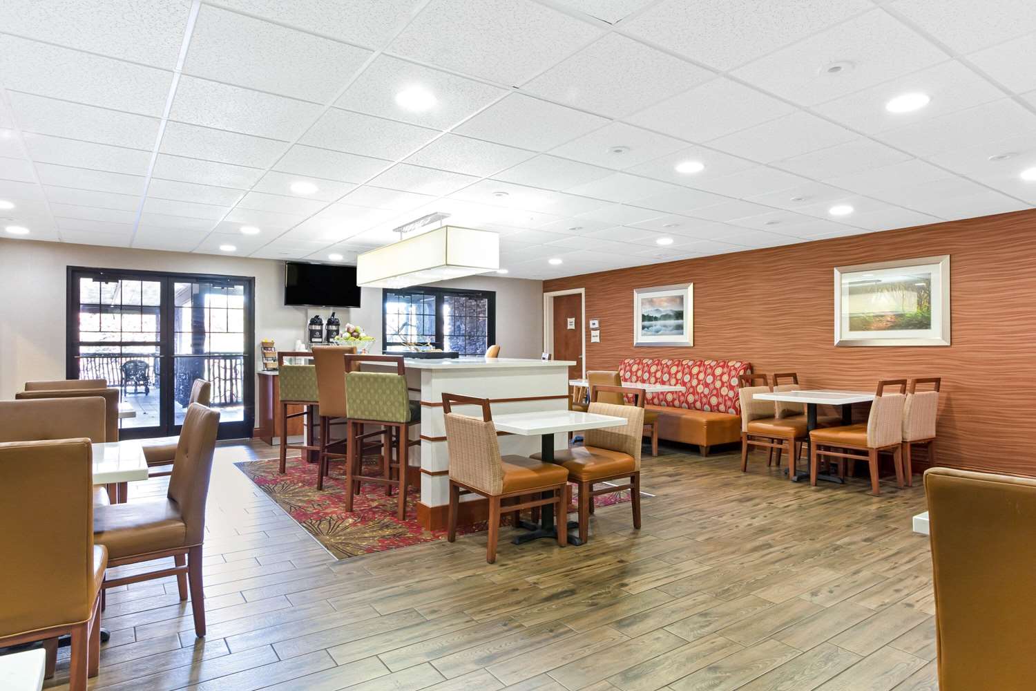 restaurant cafeteria