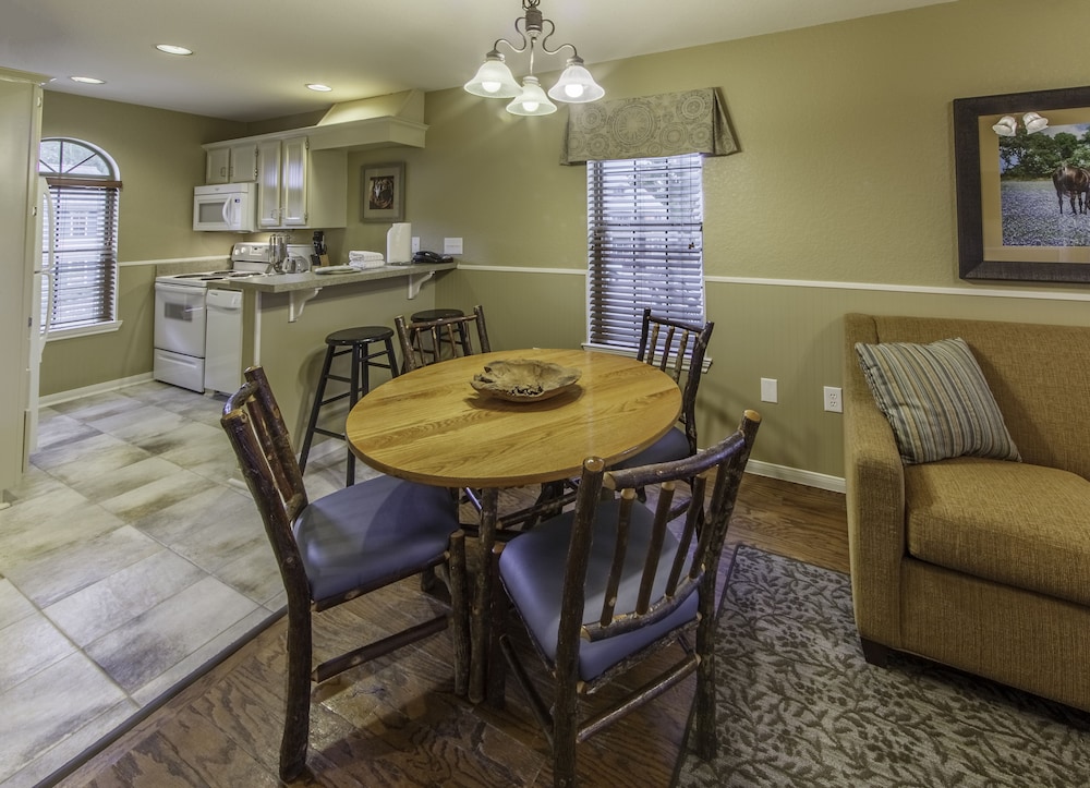 Holiday Inn Club Vacations Piney Shores Resort Lake Conroe 49/68