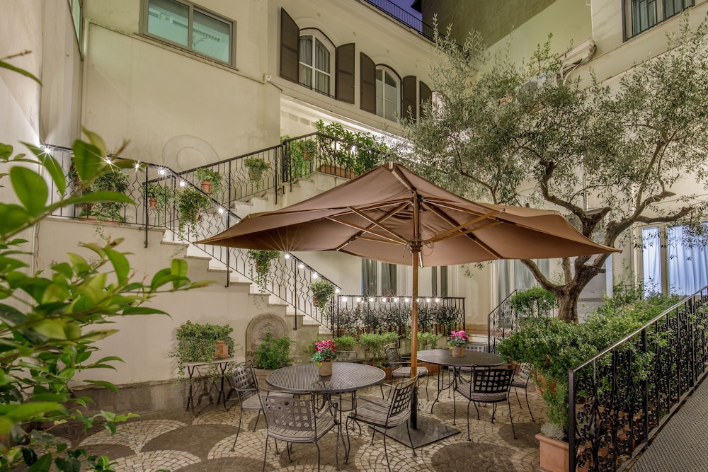 Royal Court Hotel in ROME