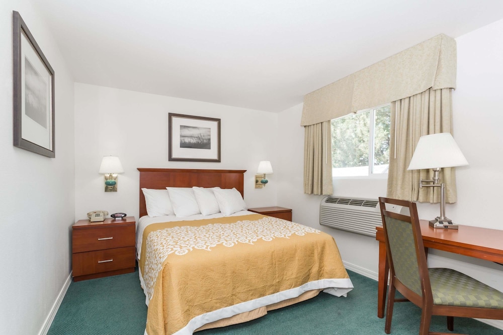 Days Inn By Wyndham Kimball 15/21