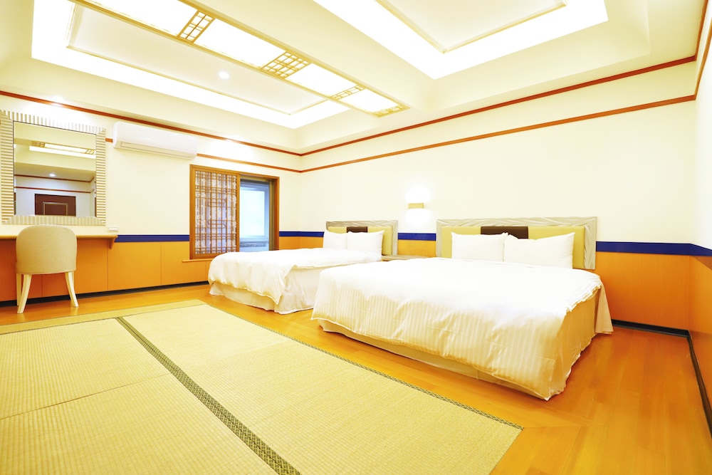 Gorgeous Hot Spring Resort 19/50