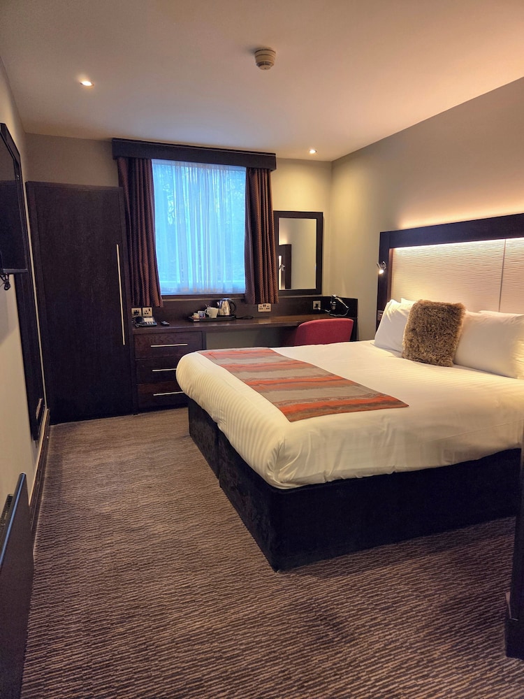 Mondo Hotel 8/49