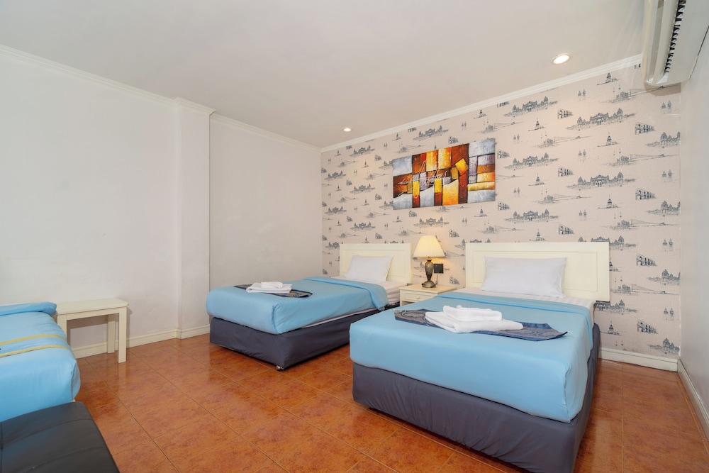 Patong Central Residence & Apartment 10/50