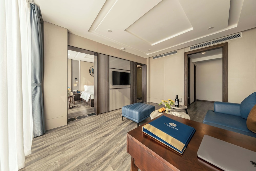 Mangata Beachfront Hotel 23/46