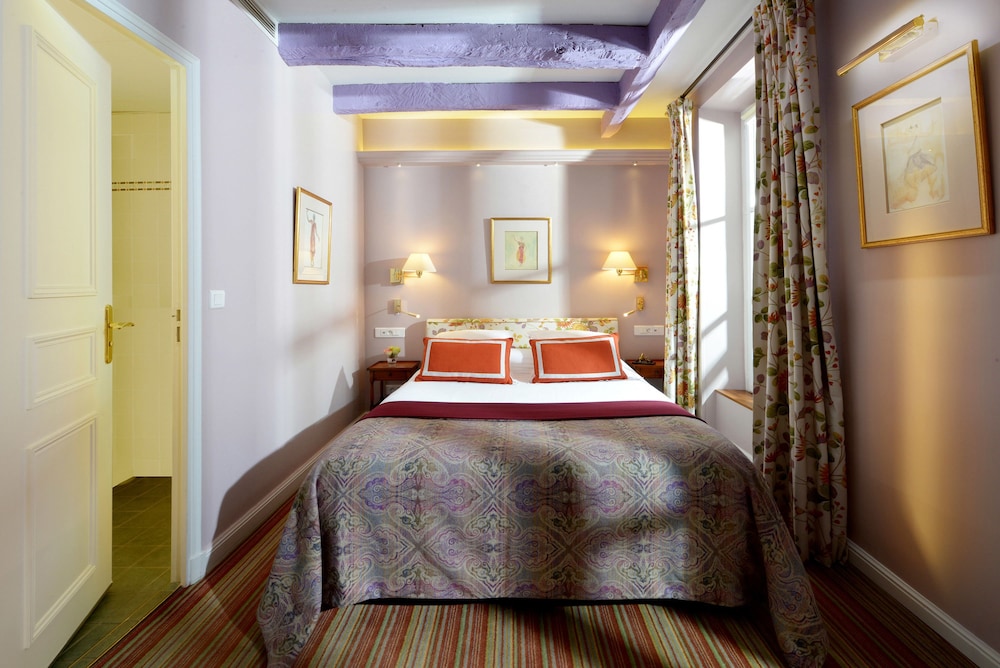 Le Relais Montmartre 20/53