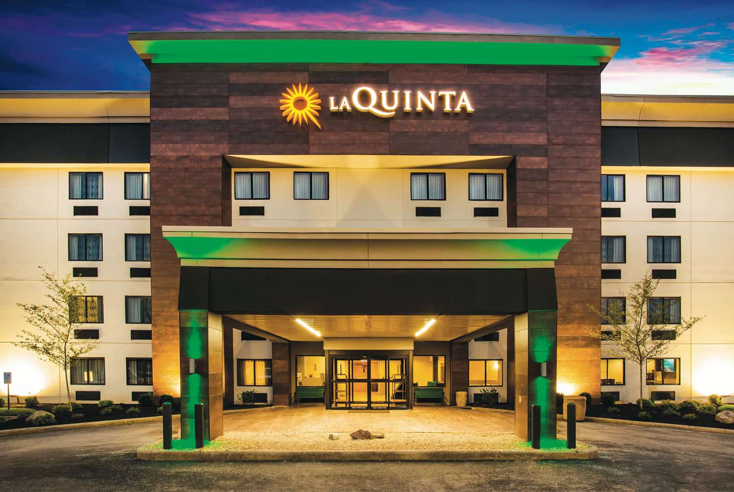 La Quinta Inn & Suites by Wyndham Cincinnati NE - Mason 2/28