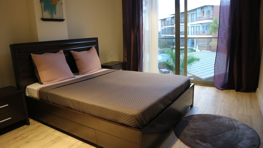 Accra Luxury Apartments Cantonments (Ex A-Lux Apartments) 30/80