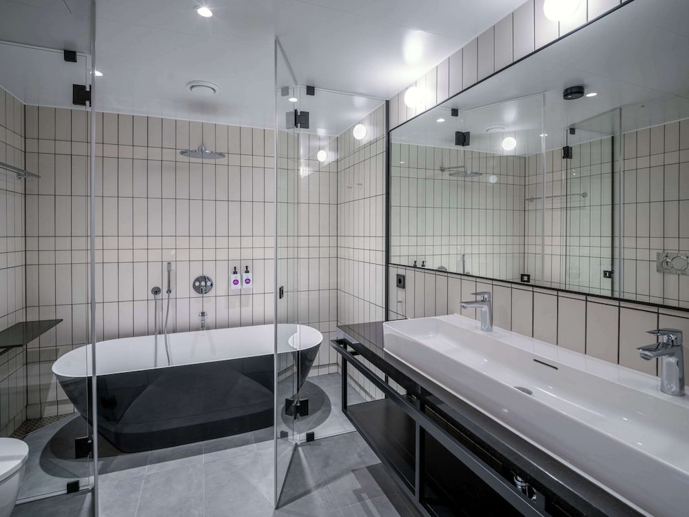 جناح بسرير كينج، Quality Hotel Panorama 4/5