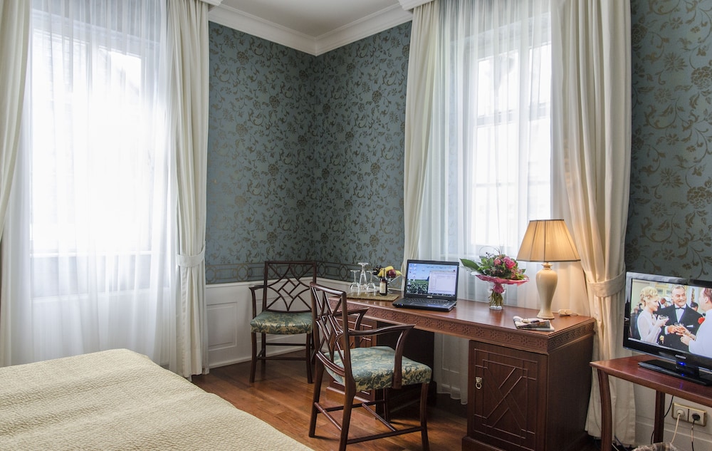 HOTEL SNORRENBURG 15/24