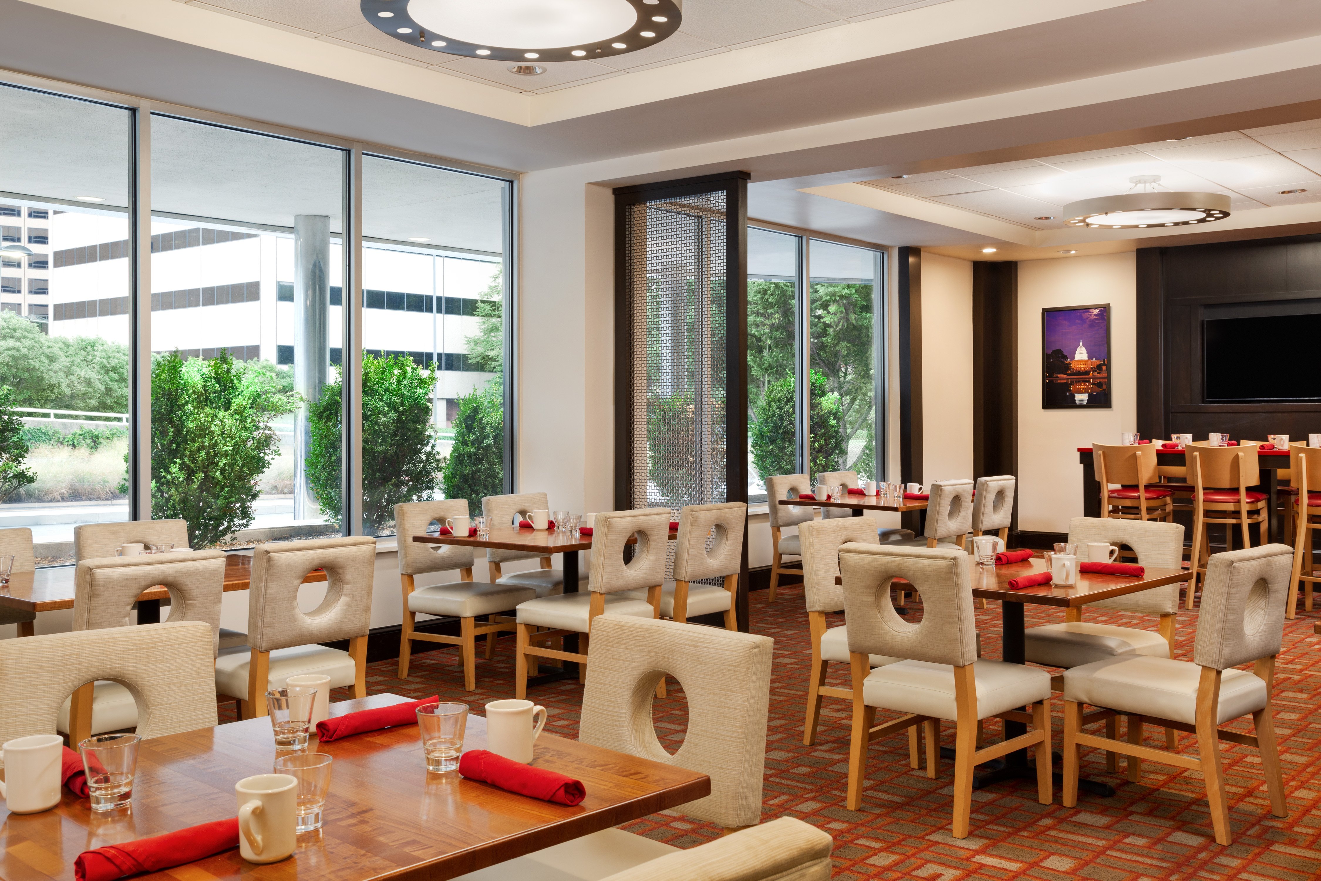 Holiday Inn National Airport/Crystal City 45/70