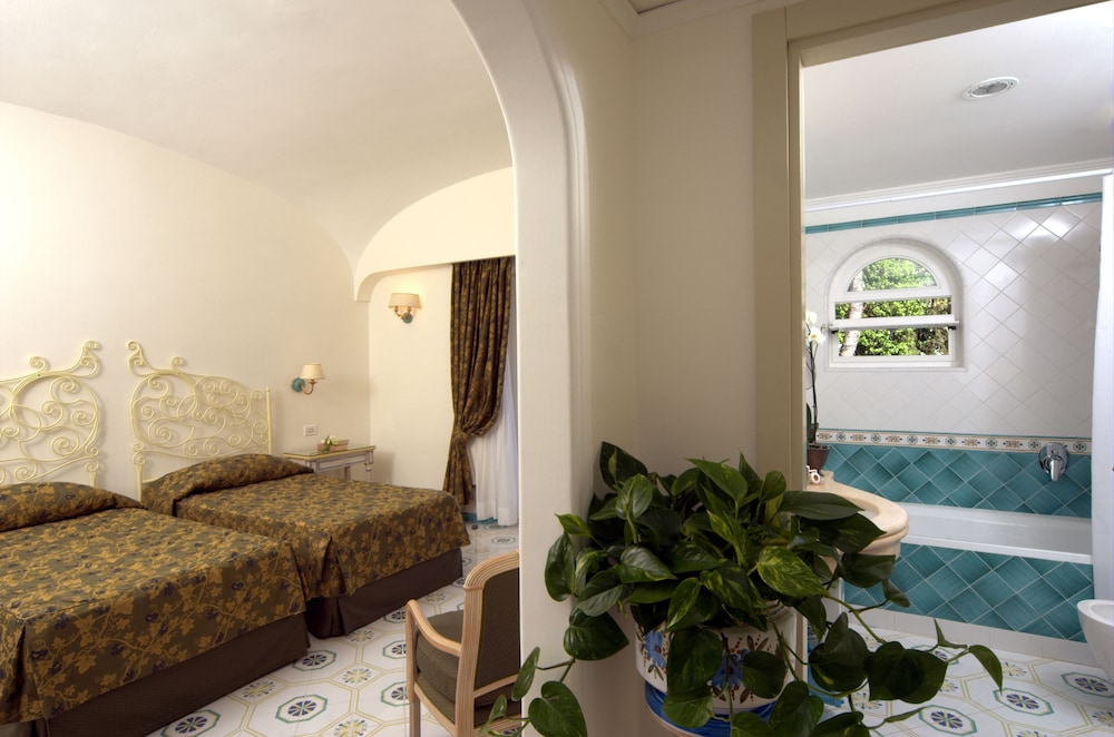 GRAND HOTEL IL MORESCO 8/72