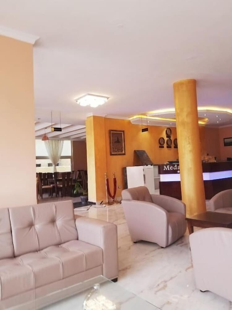 Medal Hotel 39/50