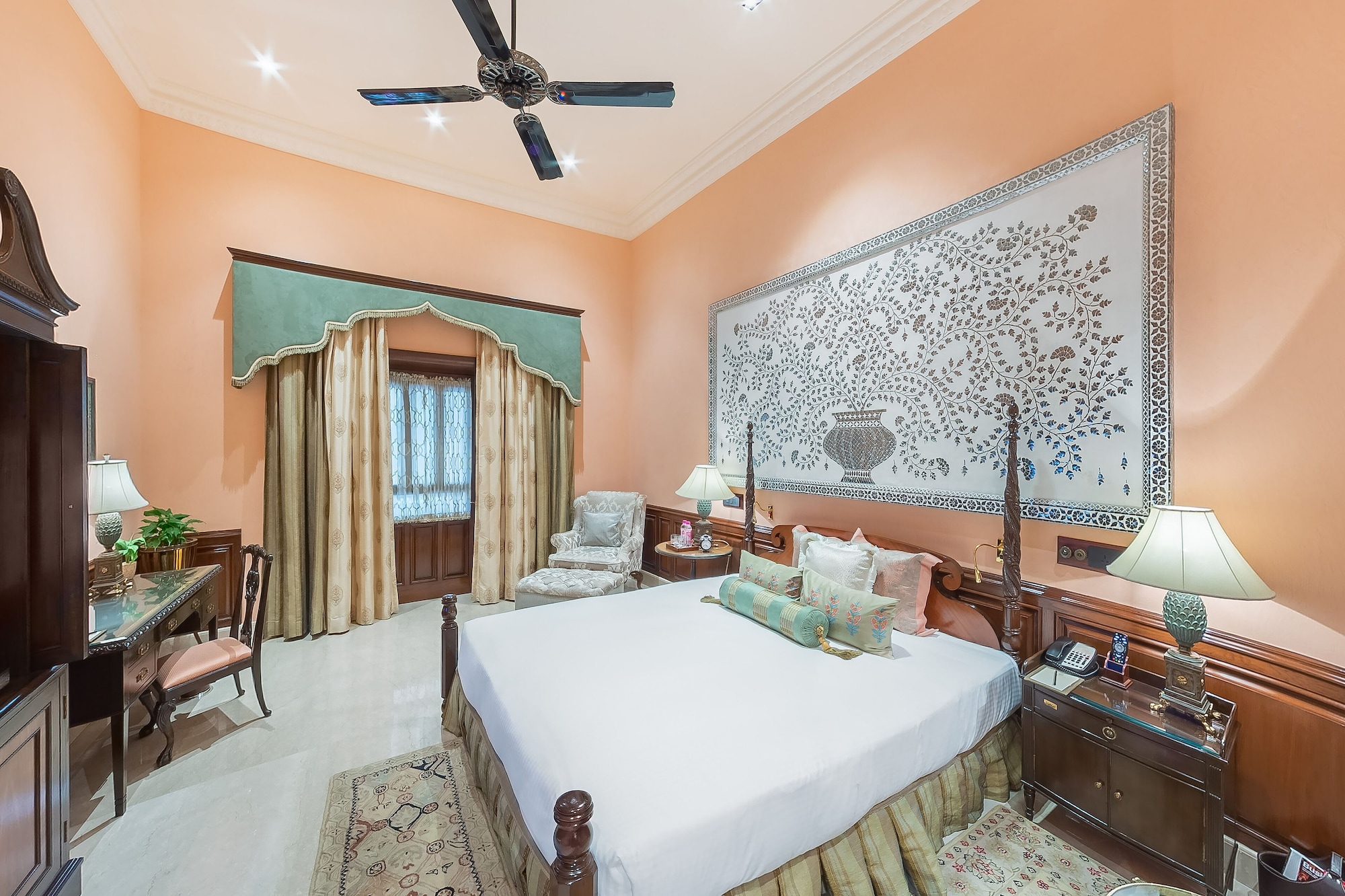 Palace, Twin Beds, Garden View