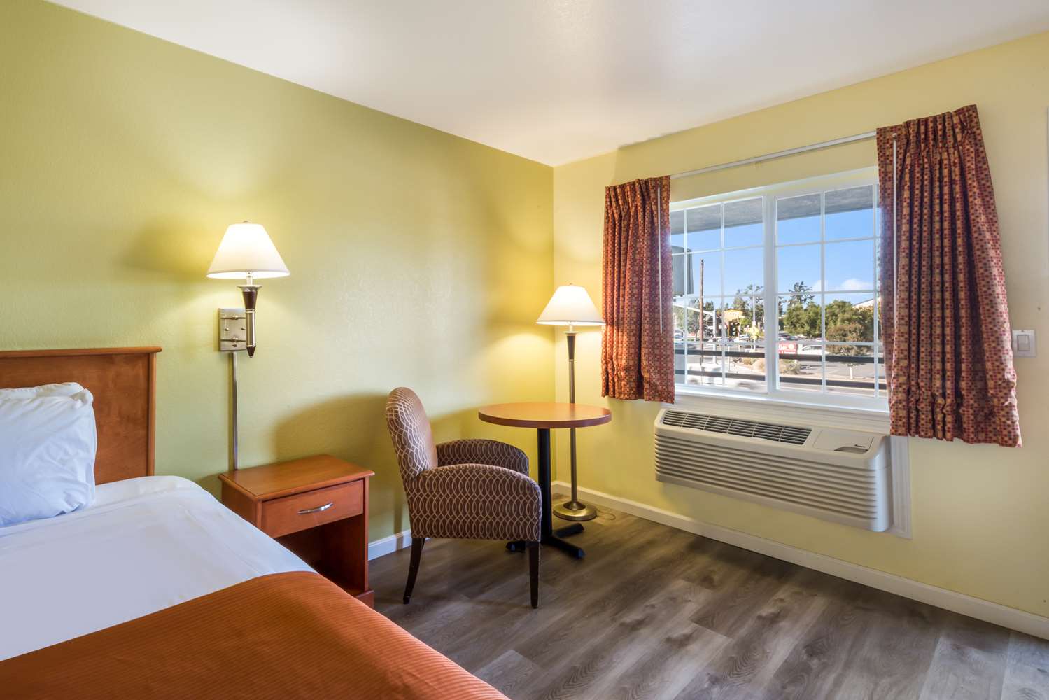 Americas Best Value Inn-Santa Rosa 11/27