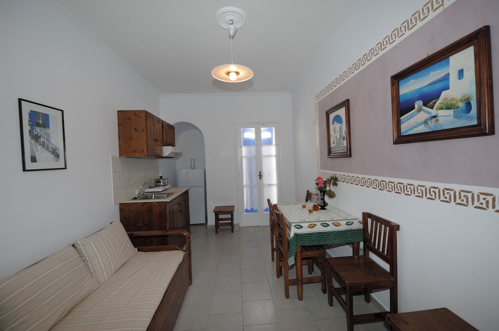 Orfeas Apartments 12/27