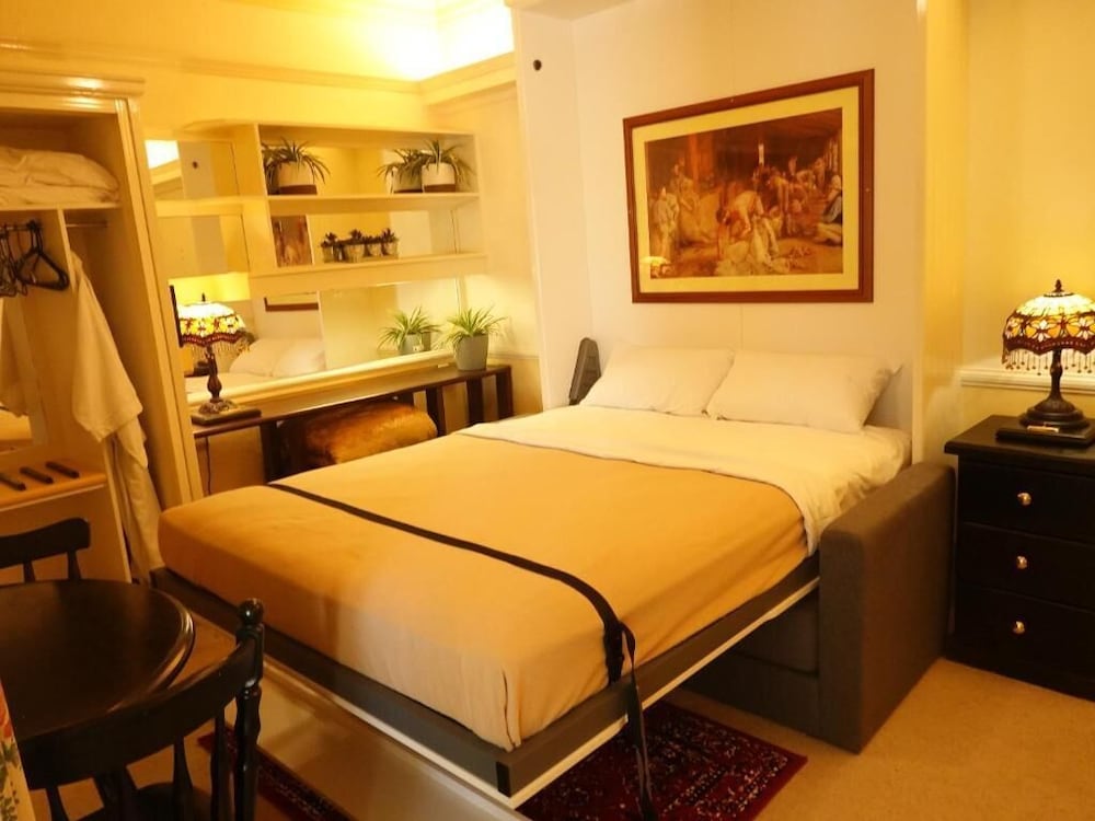 The Charrington Boutique Hotel 20/58