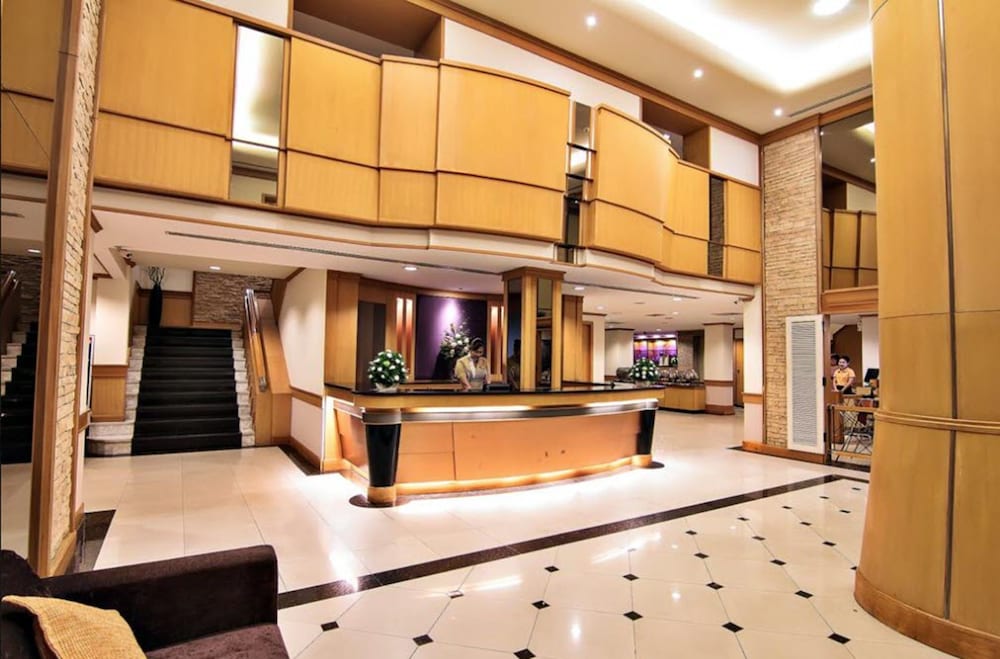 BOSSOTEL INN 4/34