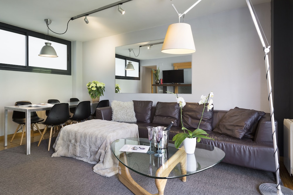 My Space Barcelona Executive Apartments 24/50