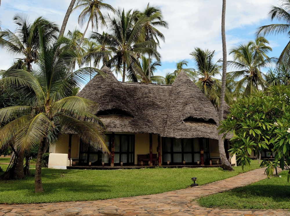 Ocean Paradise Resort Zanzibar 65/69