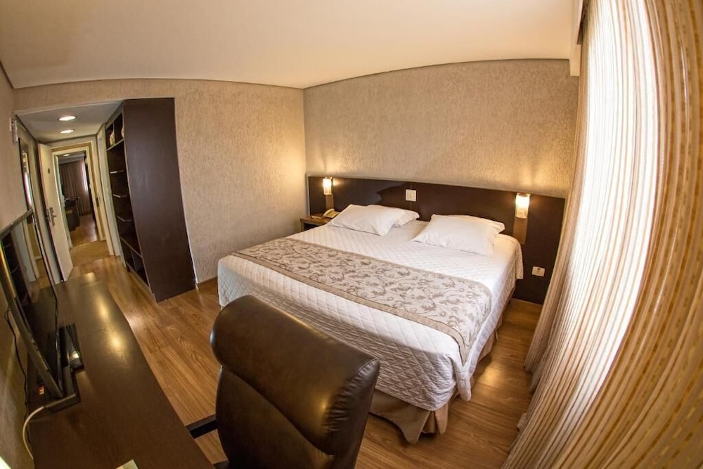 Executive, King Bed, Murphy Bed