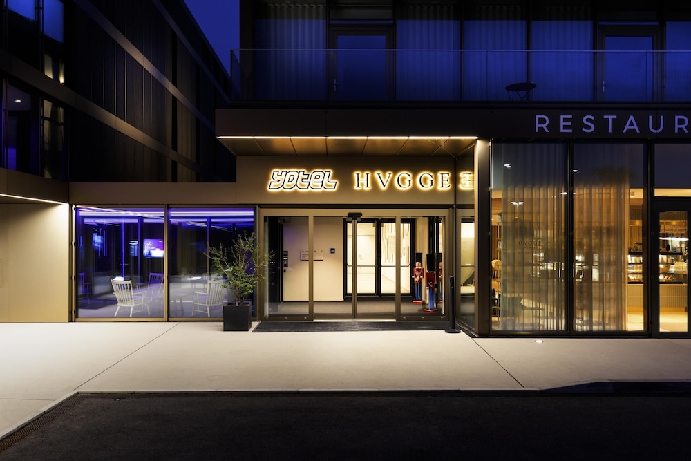 YOTEL Geneva Lake, Select by Hilton in Founex
