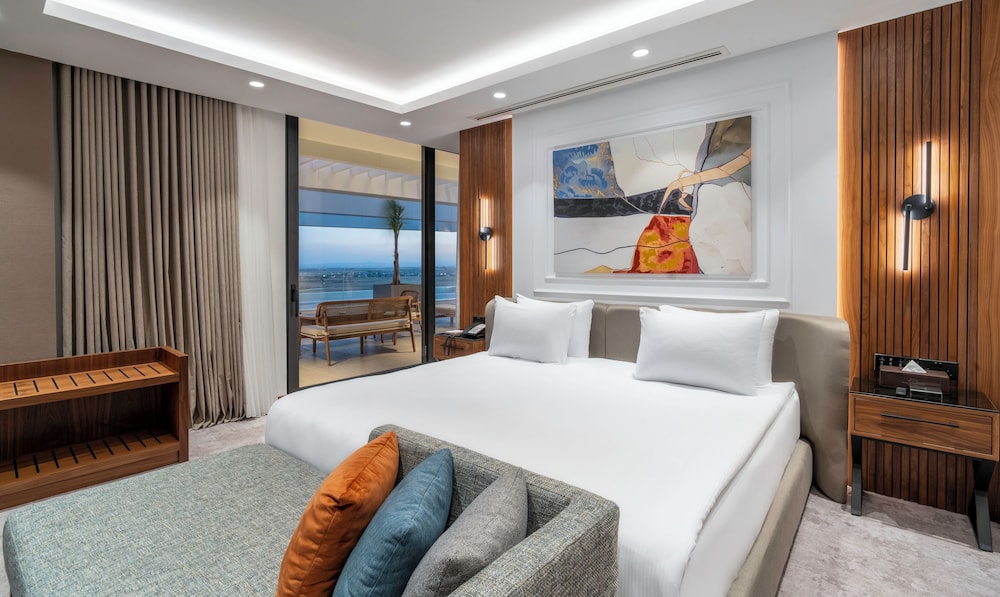 Grand Sapphire Resort 11/50