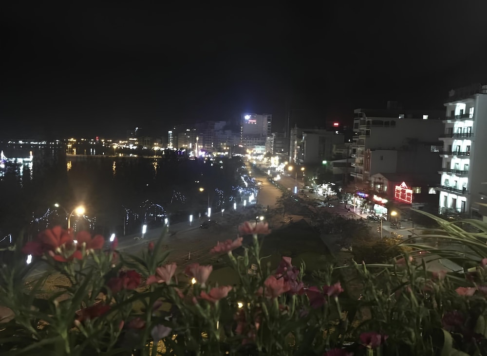 Lang Chai Hotel 31/35