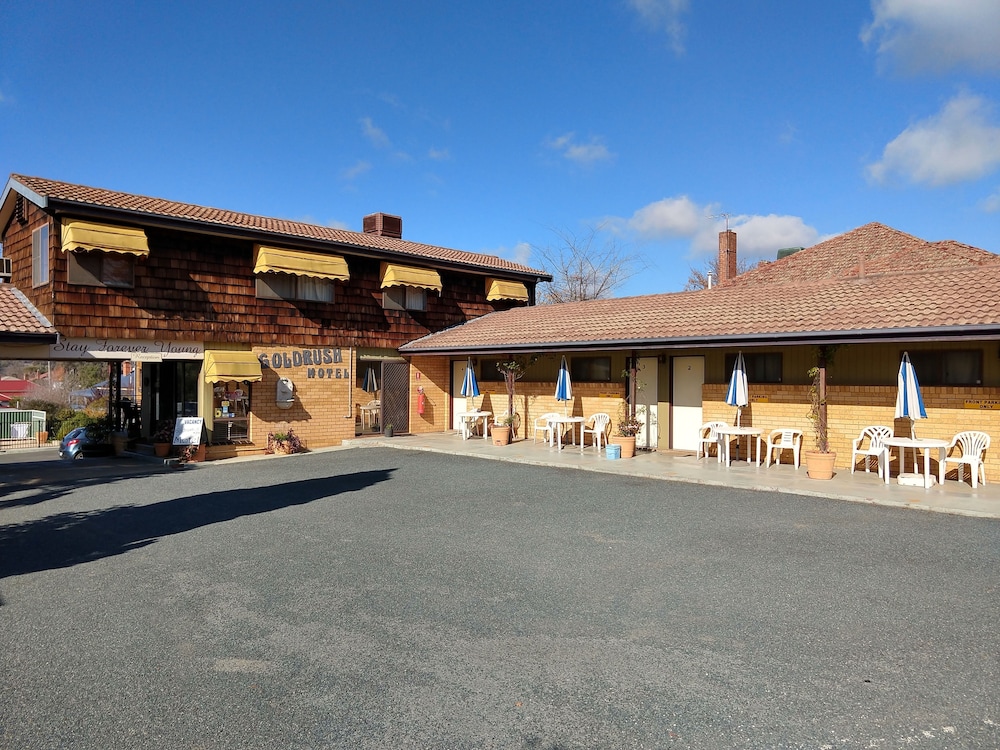 Gold Rush Motel Young 7/59