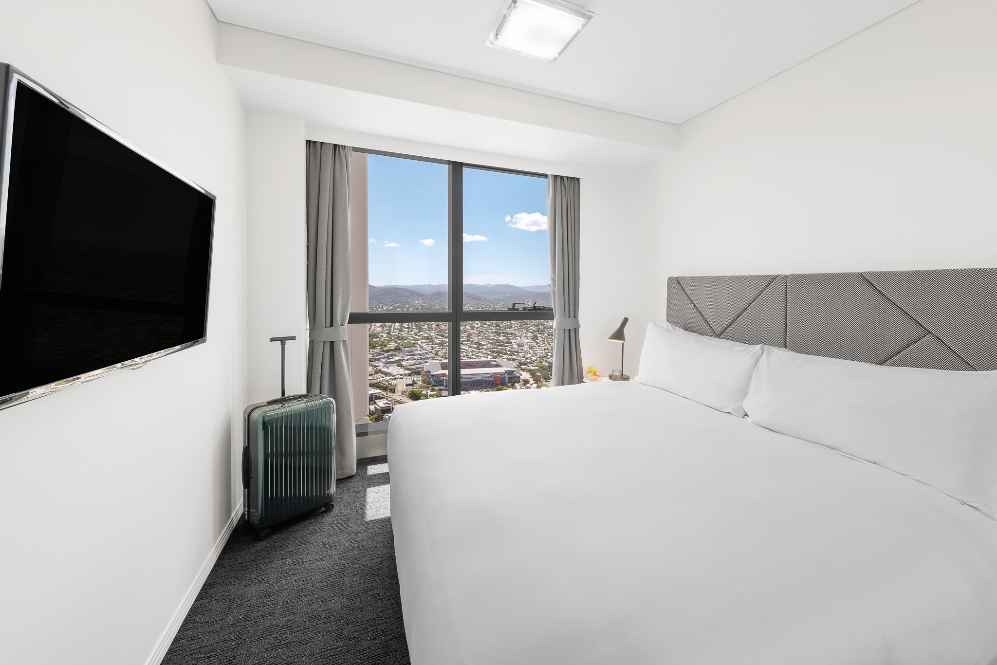 Meriton Suites Herschel Street 3/26