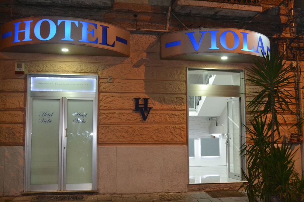 Viola Hotel 24/34